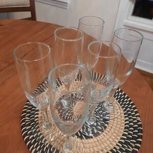 Elegant Clear Glass Champagne Flutes Set